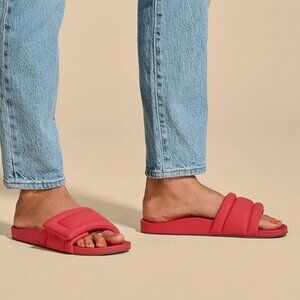 NWOT Olukai Sunbeam Slides in Lehua Flower - Size 6